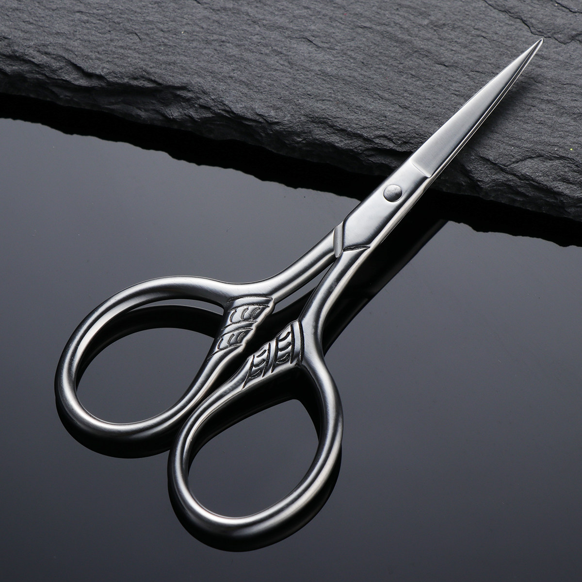 مقص تشذيب اللحية من الفولاذ ال - مراجعة Men'S Grooming Mirror وسعره