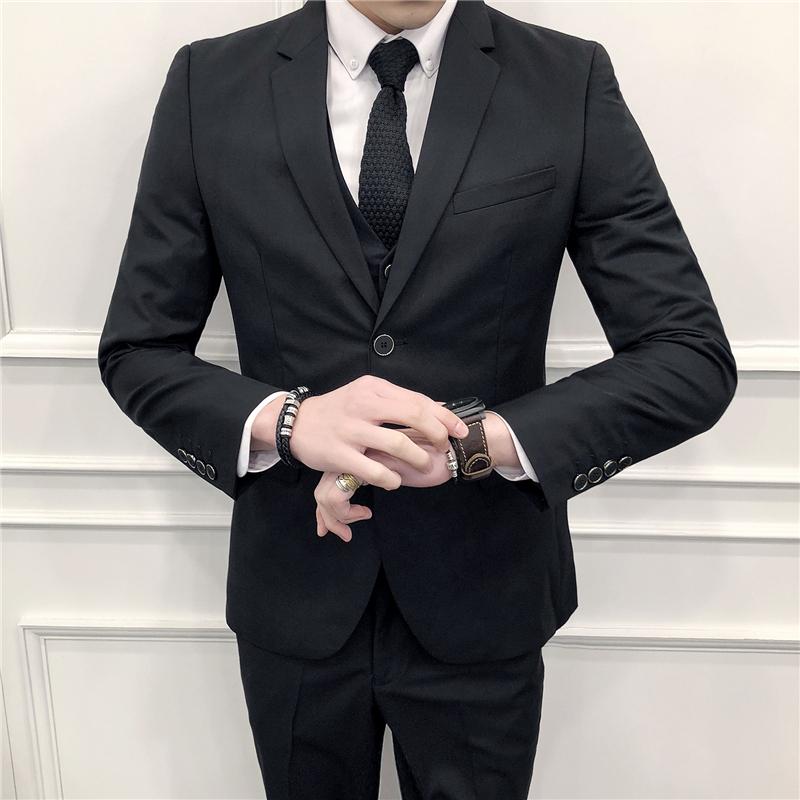 بدلة رسمية عالية الجودة بلون م - مراجعة Mens Grooming Brand وسعره
