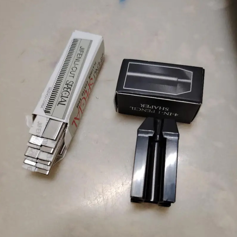 1 قطعة مبراة وقلم تحديد الحواج - مراجعة Eyebrow Razor Trimmer وسعره